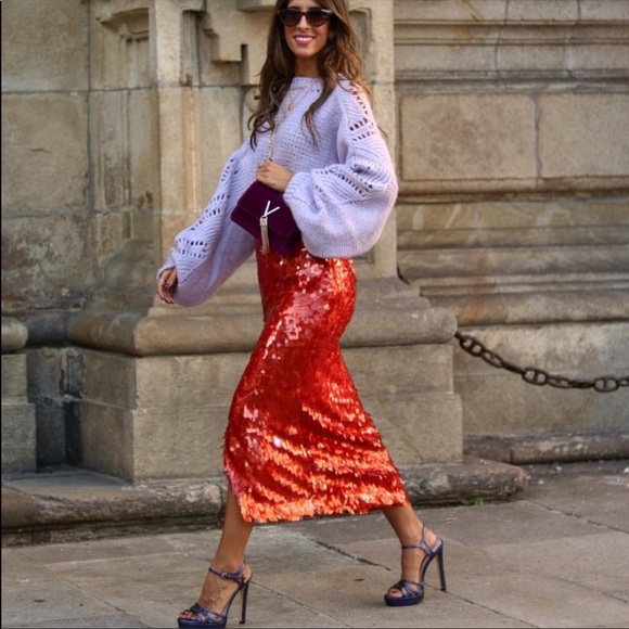 BLOGGER FAV ZARA LIMITED EDITION RED SEQUIN SKIRT - Picture 4 of 7